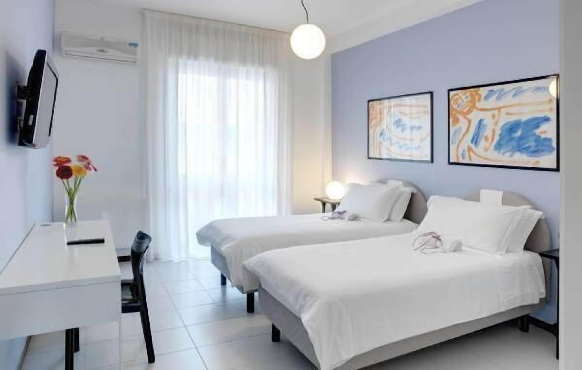 Hotel Zenit Salento Лечче Экстерьер фото
