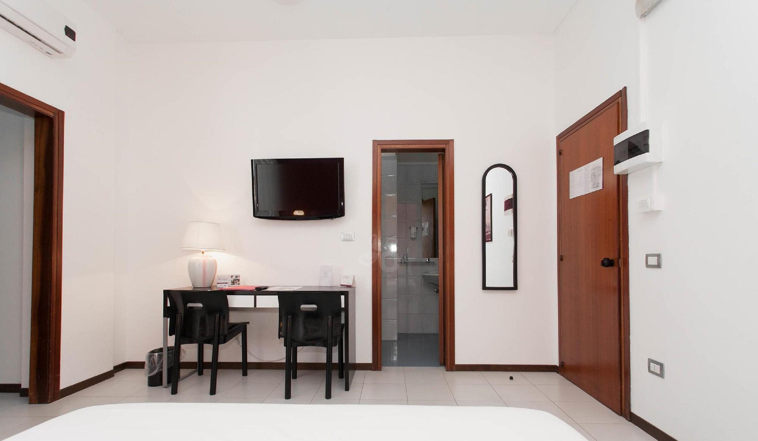 Hotel Zenit Salento Лечче Экстерьер фото