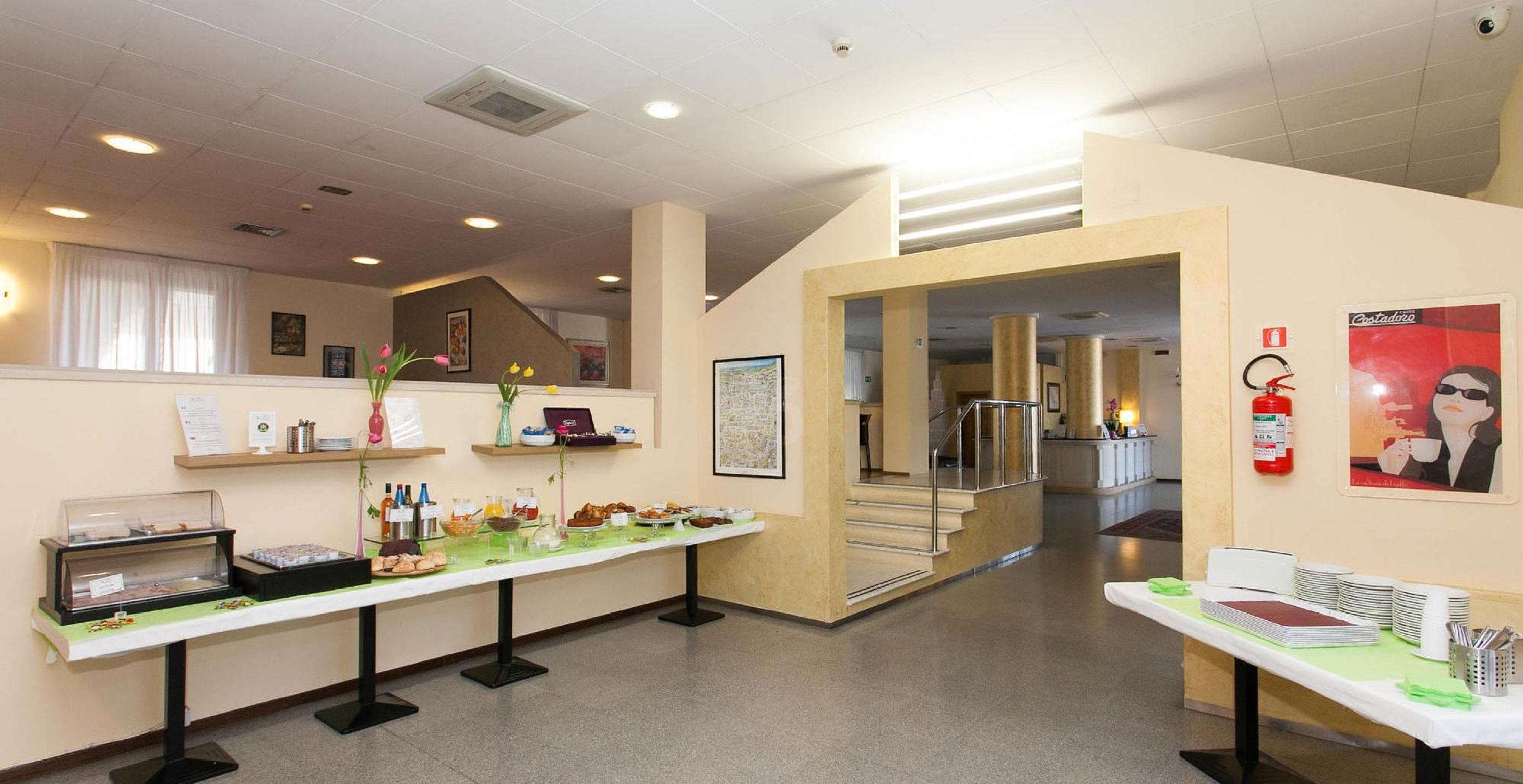 Hotel Zenit Salento Лечче Экстерьер фото