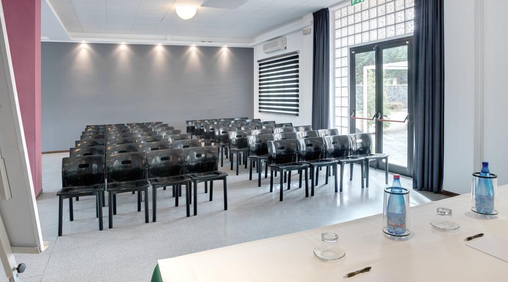 Hotel Zenit Salento Лечче Экстерьер фото